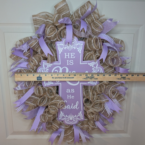 He Is Risen Wreath - Picture 2 of 3